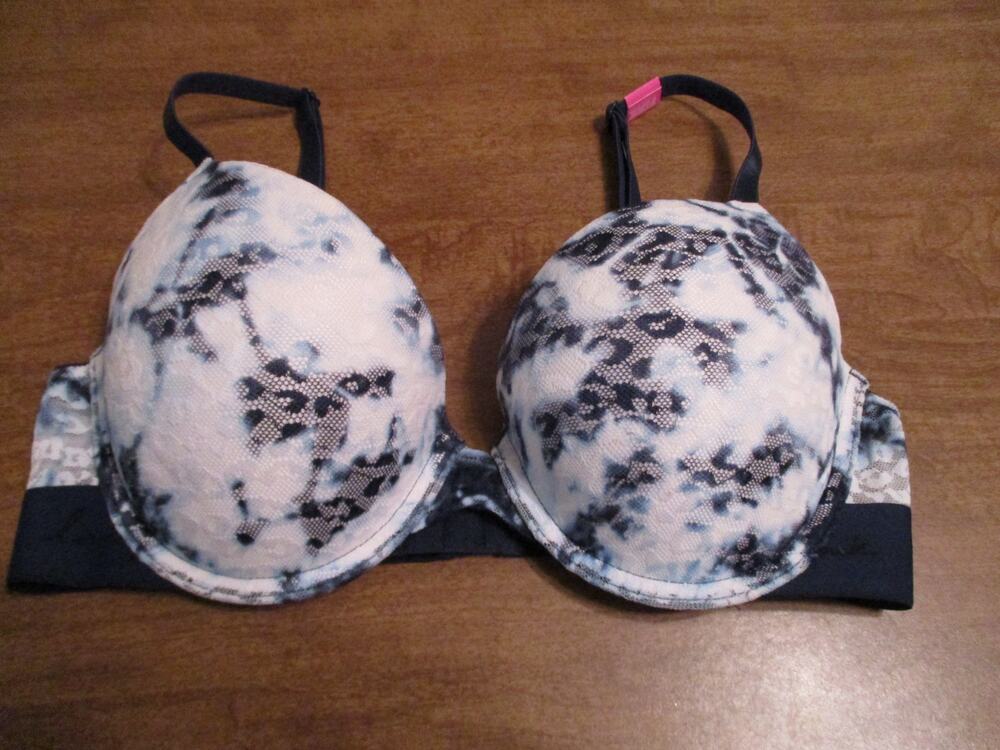 VICTORIAS SECRET WEAR EVERYWHERE BLUE WHITE PUSH UP BRA 36C